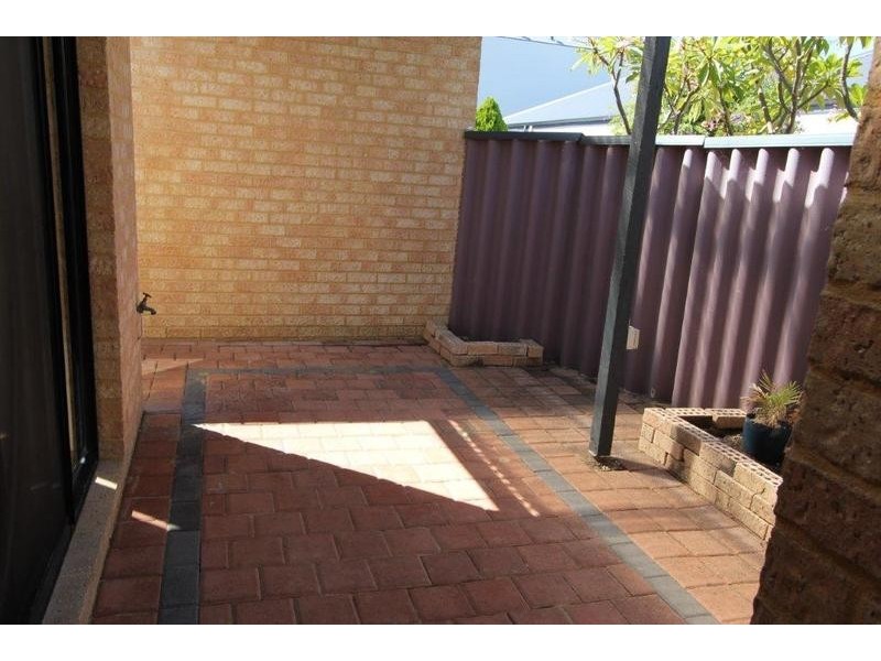 1/16 Mayfair Street, Nollamara WA 6061