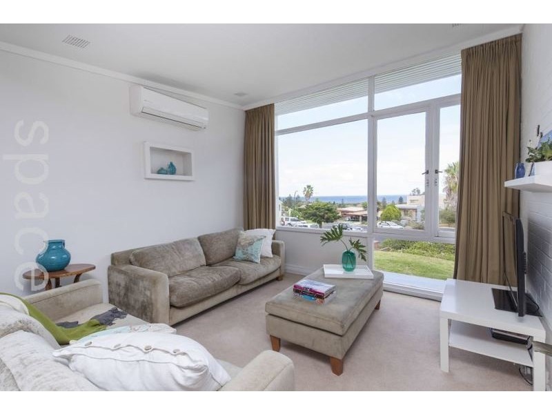 3 Dodonia Gardens, City Beach WA 6015