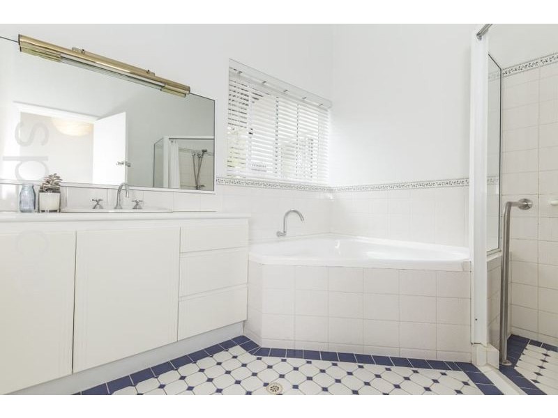 3 Dodonia Gardens, City Beach WA 6015