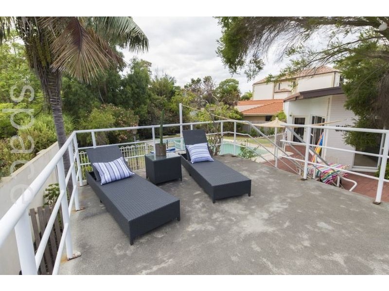 3 Dodonia Gardens, City Beach WA 6015