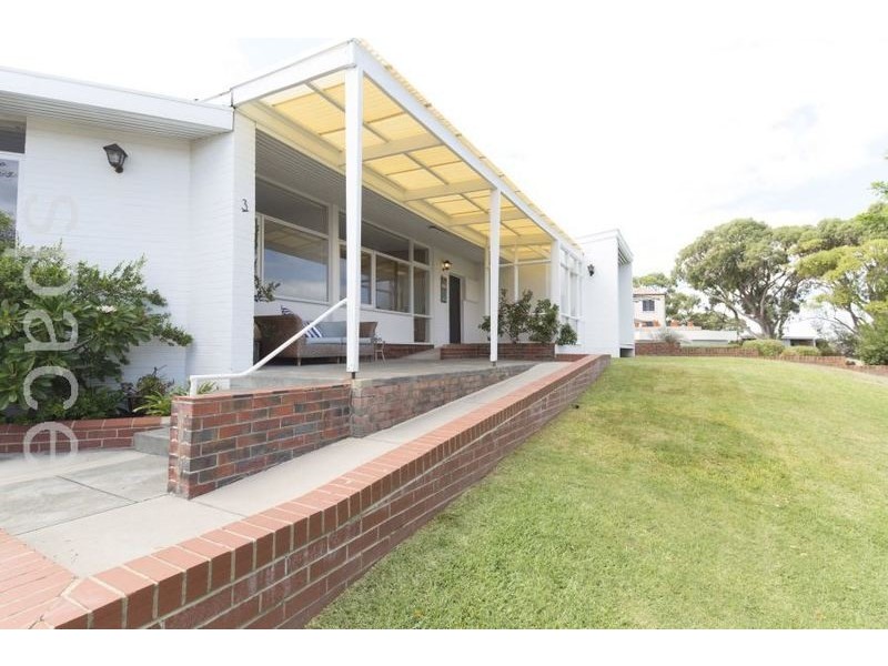 3 Dodonia Gardens, City Beach WA 6015