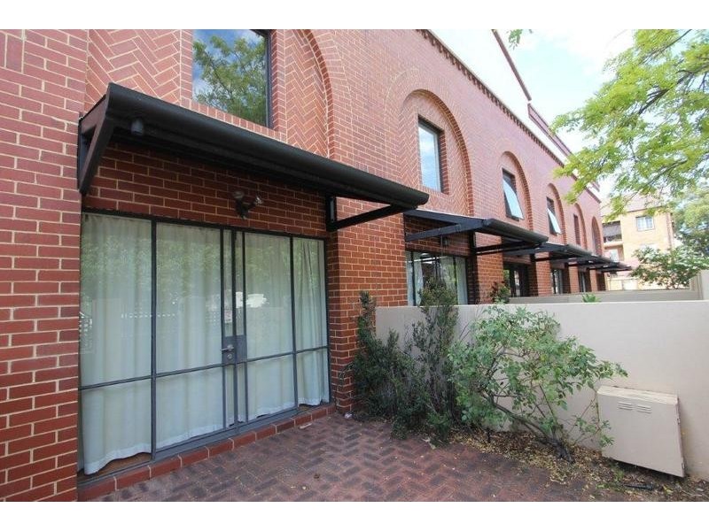 6 Little Shenton Lane, Northbridge WA 6003