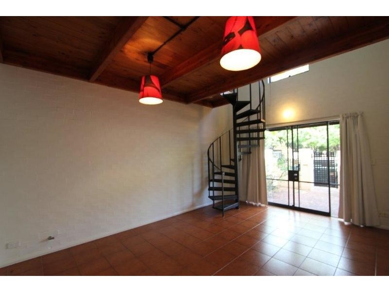 6 Little Shenton Lane, Northbridge WA 6003