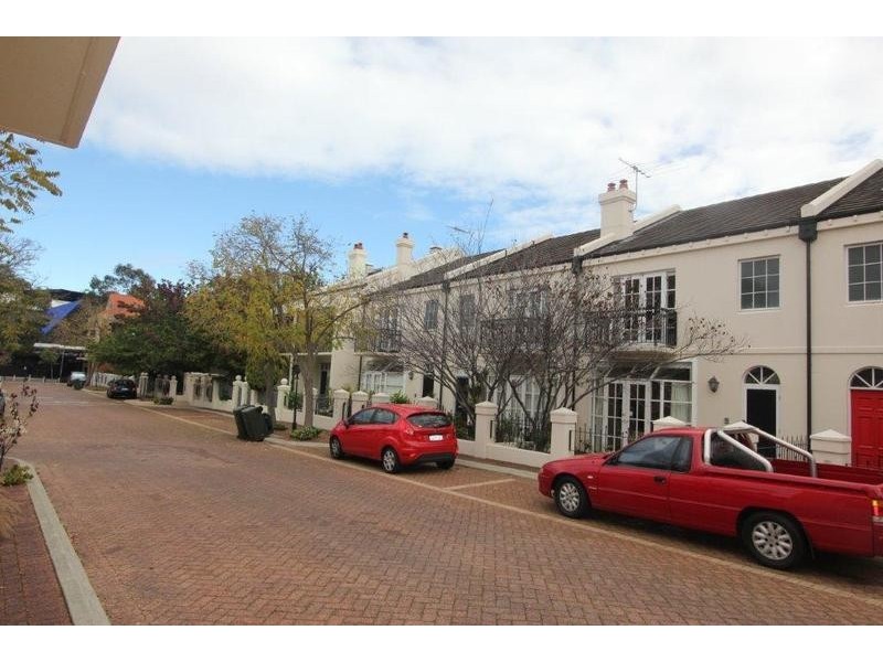 6 Little Shenton Lane, Northbridge WA 6003