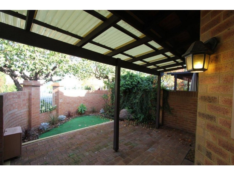 3/70 Eric Street, Como WA 6152