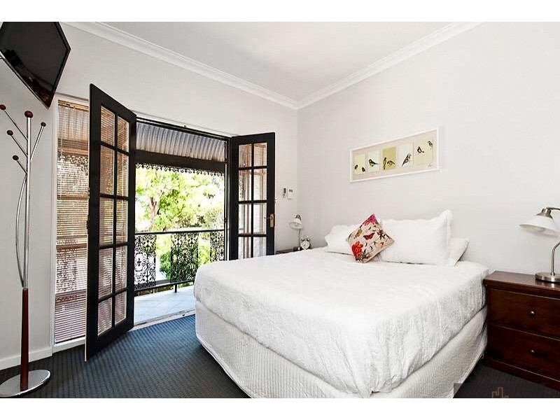 C/4 Stuart Street, Perth WA 6000