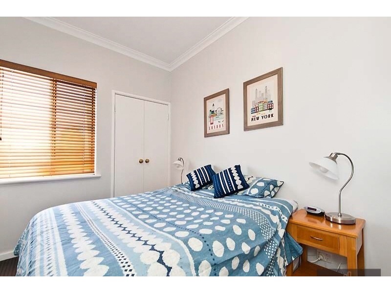 C/4 Stuart Street, Perth WA 6000