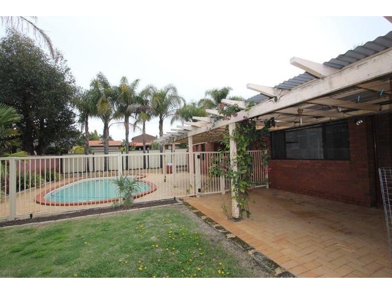 6 Larmer Place, Bull Creek WA 6149