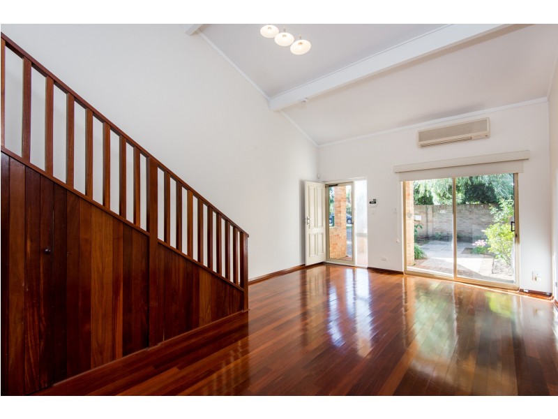 77C Comer Street, Como WA 6152