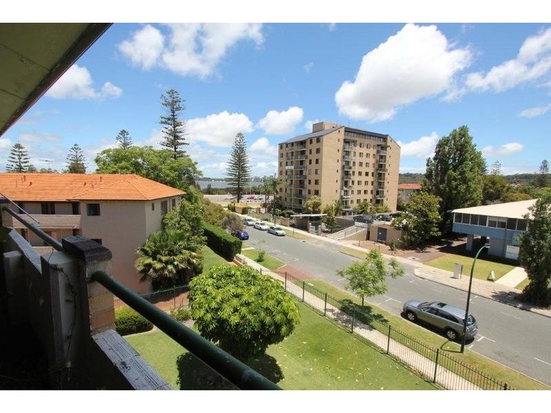 11/6 Hardy Street, South Perth WA 6151