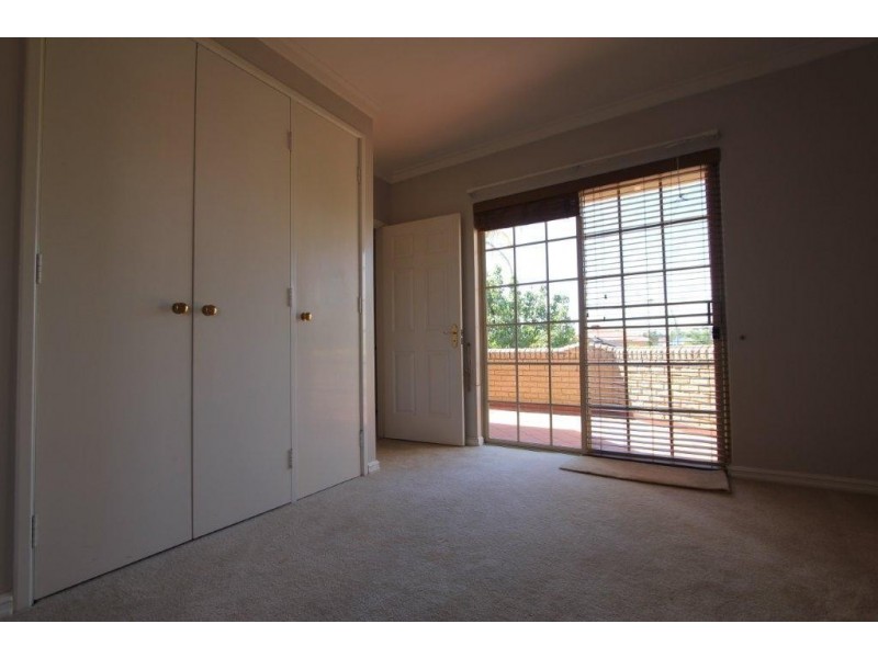 27 Neesham Street, Booragoon WA 6154