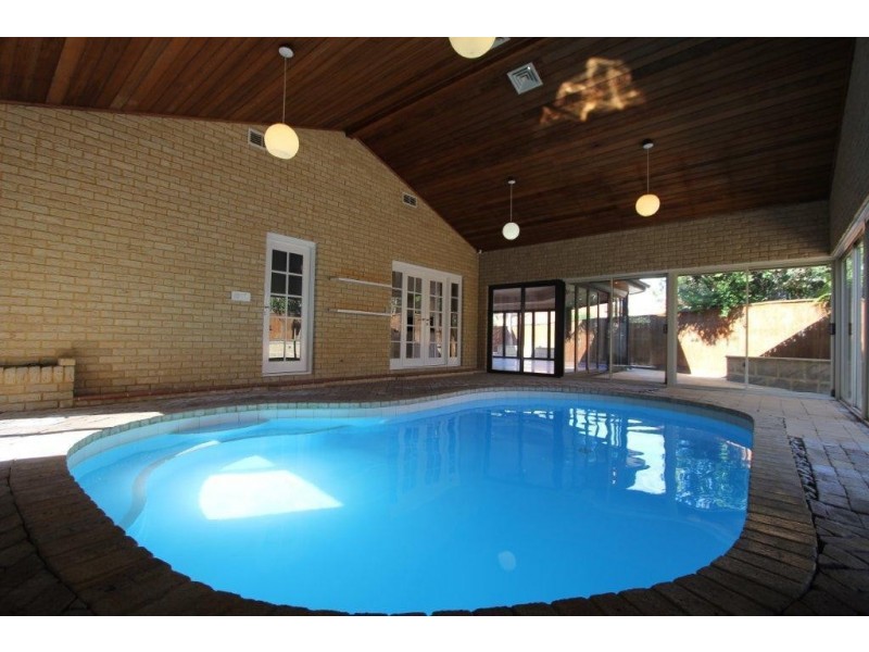 27 Neesham Street, Booragoon WA 6154