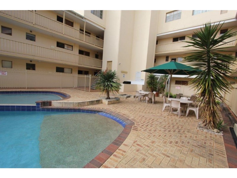 13/22 Nile Street, East Perth WA 6004