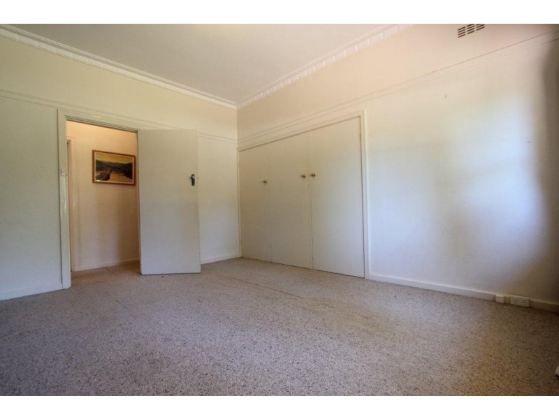 4 Ruth Street, Como WA 6152