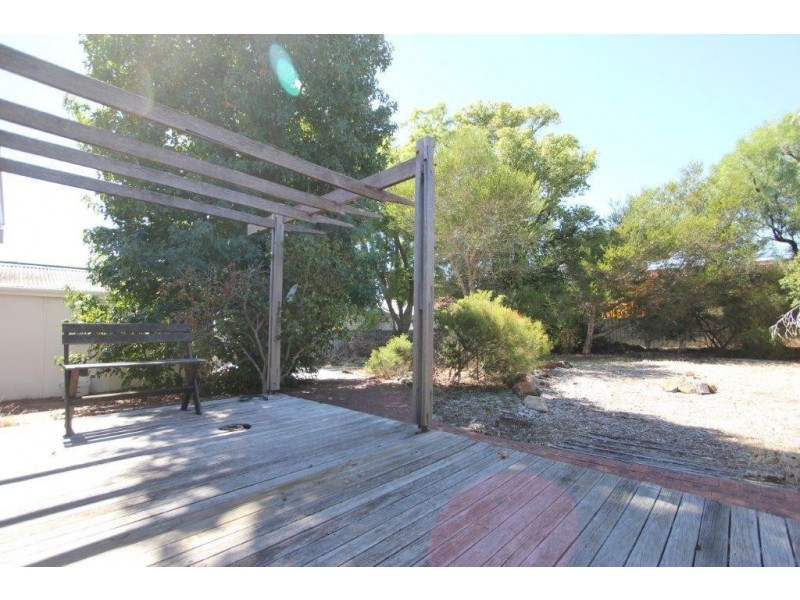 4 Ruth Street, Como WA 6152