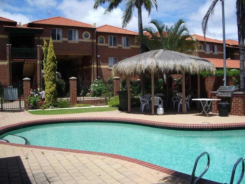 19/2 Preston Street, Como WA 6152