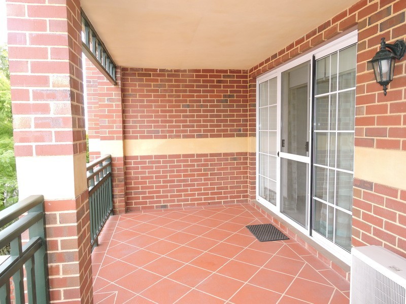 19/2 Preston Street, Como WA 6152