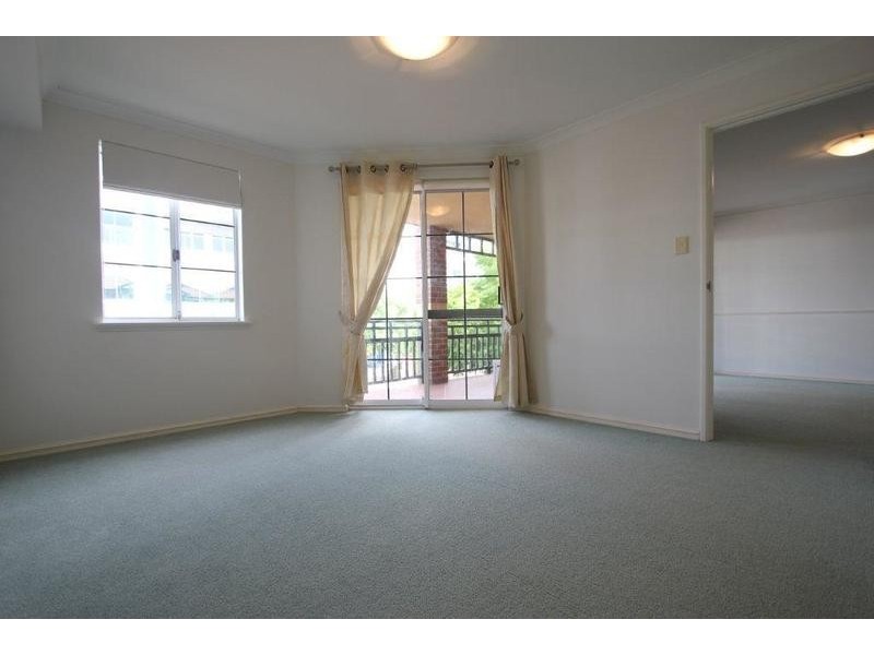 19/2 Preston Street, Como WA 6152