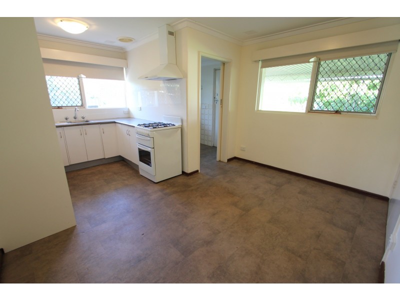 15 Satellite Place, Carlisle WA 6101