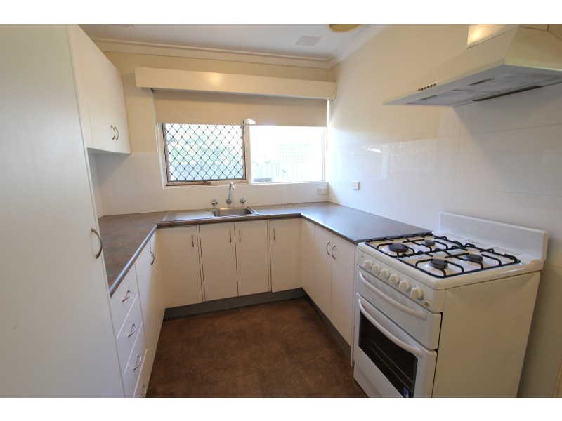 15 Satellite Place, Carlisle WA 6101