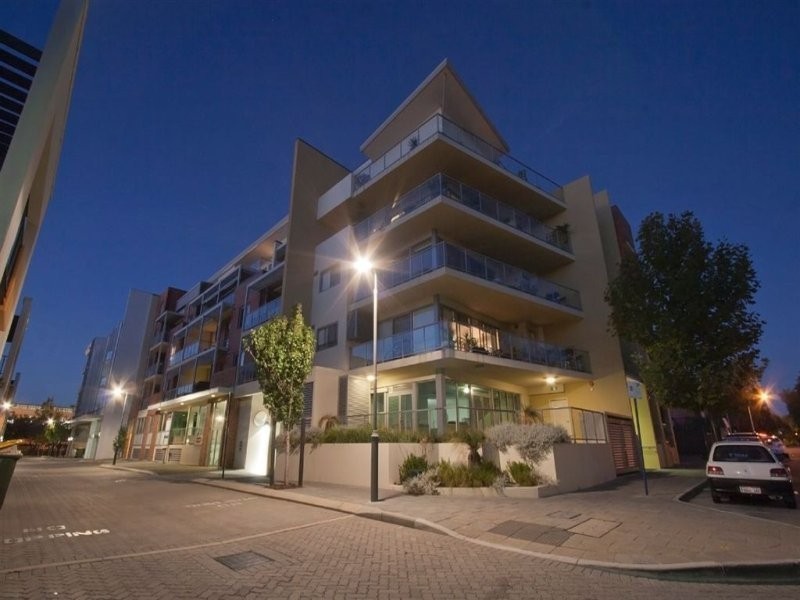 1/128 Brown Street, East Perth WA 6004