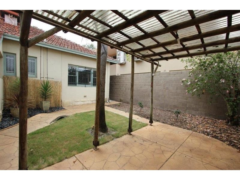 78 Lockhart Street, Como WA 6152