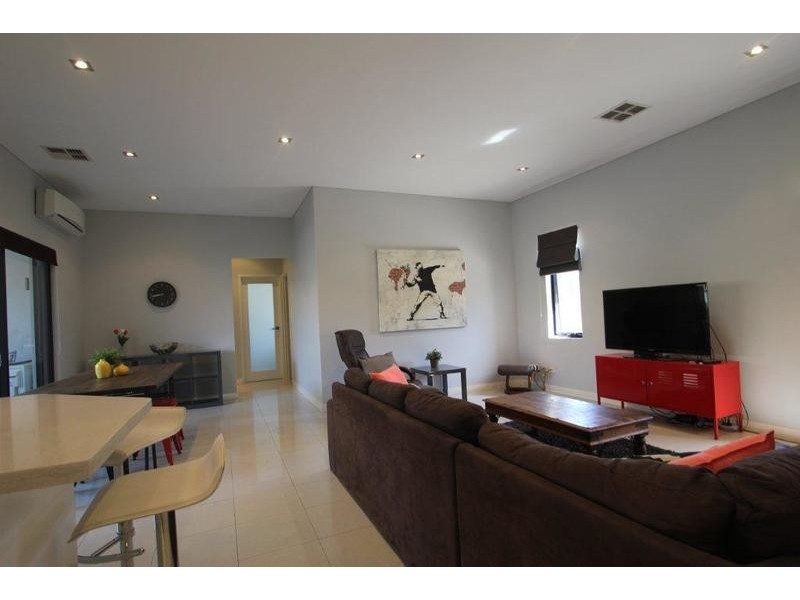 1/361 Canning Highway, Como WA 6152