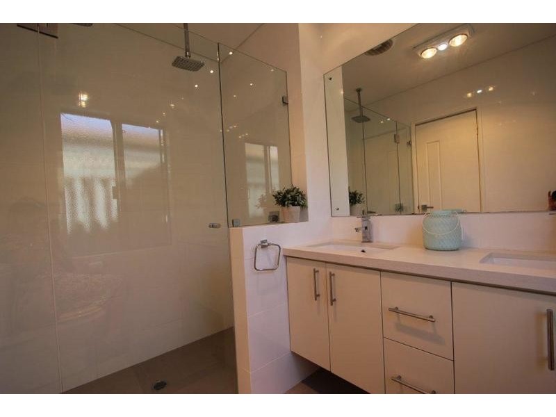 1/361 Canning Highway, Como WA 6152