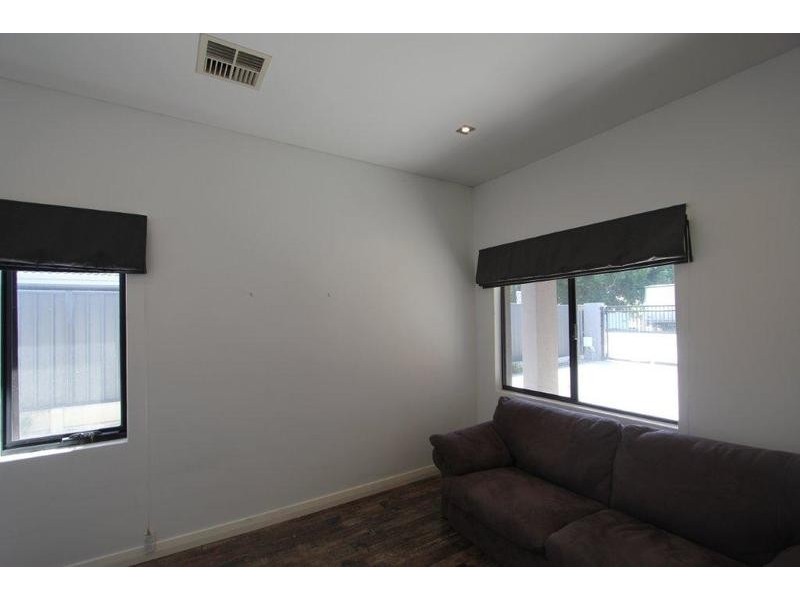 1/361 Canning Highway, Como WA 6152