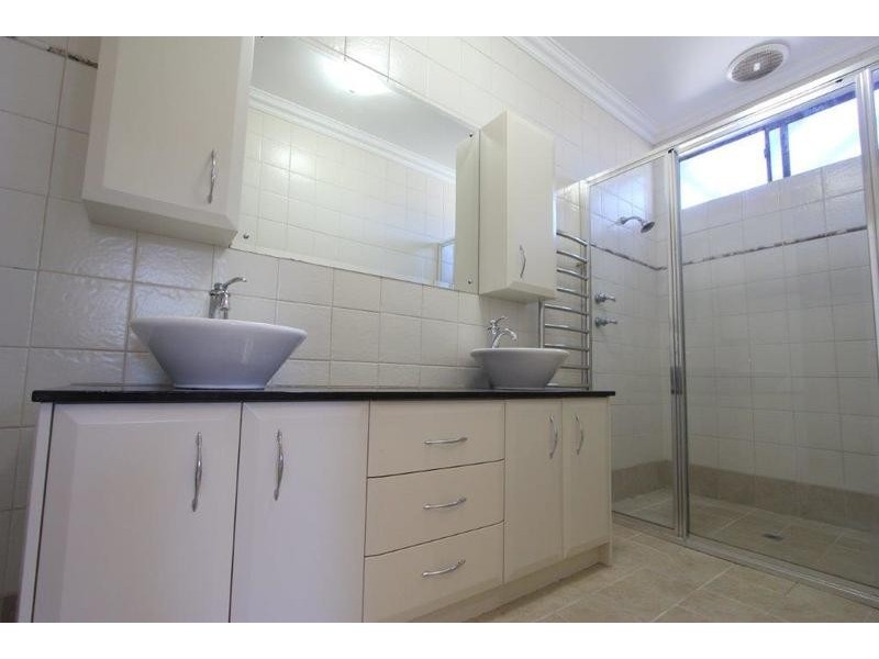 8/8 Robert Street, Como WA 6152