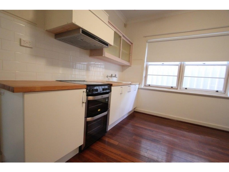 423 Berwick Street, St James WA 6102