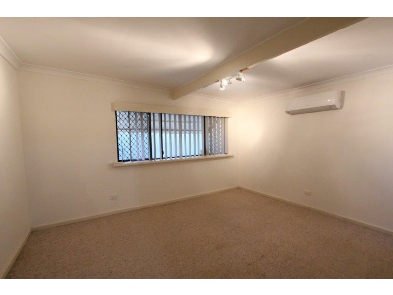423 Berwick Street, St James WA 6102