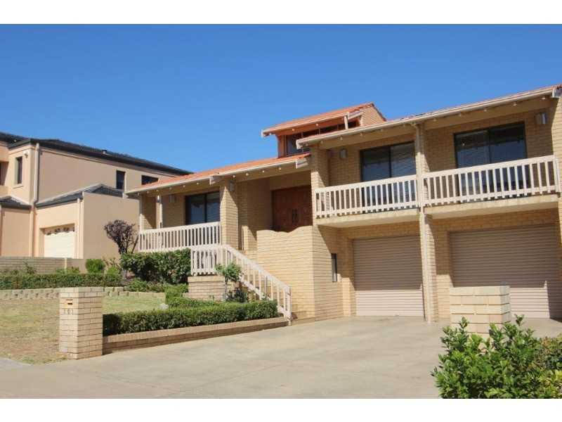 101 Clement Street, Karrinyup WA 6018