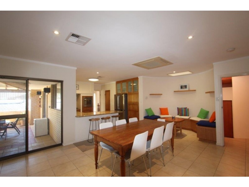 101 Clement Street, Karrinyup WA 6018