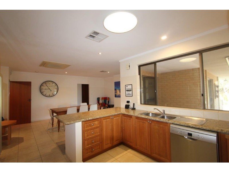 101 Clement Street, Karrinyup WA 6018