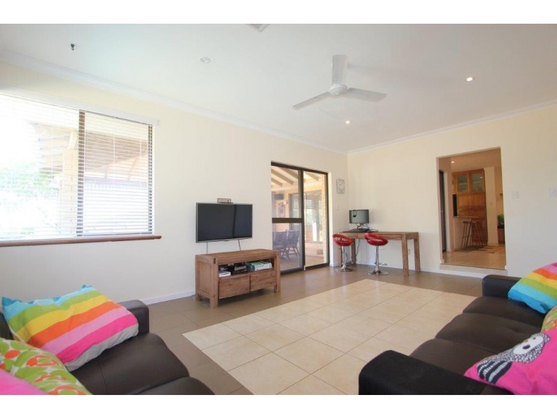 101 Clement Street, Karrinyup WA 6018