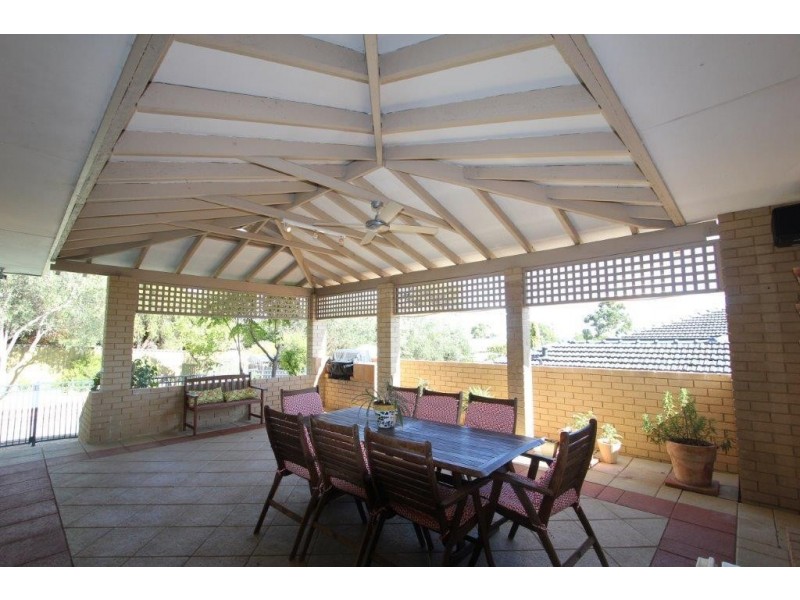 101 Clement Street, Karrinyup WA 6018