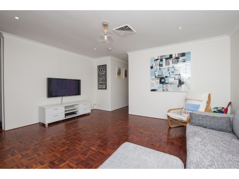 28 Robinson Terrace, Daglish WA 6008