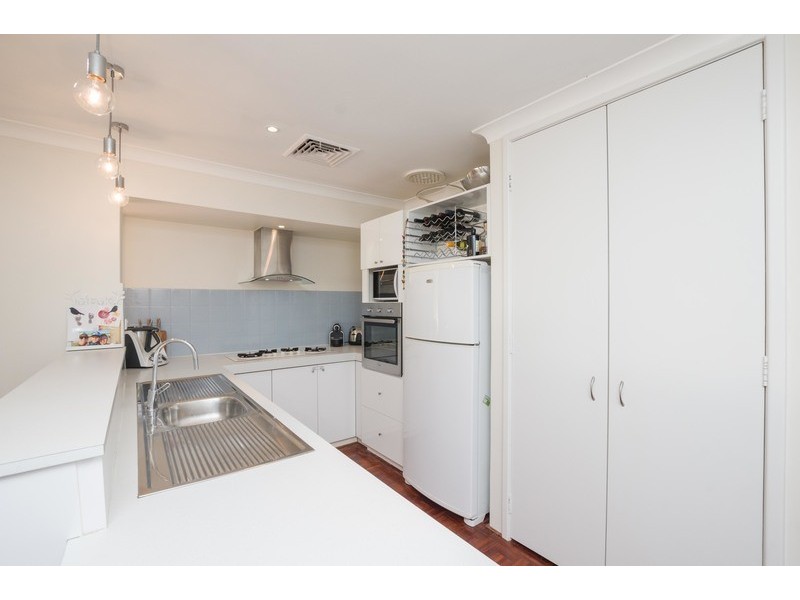 28 Robinson Terrace, Daglish WA 6008