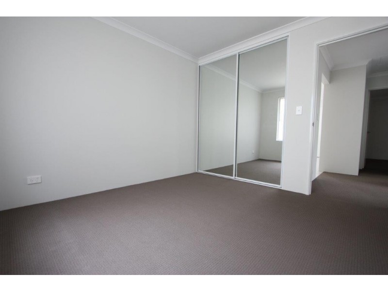 12 Isted Avenue, Hamilton Hill WA 6163