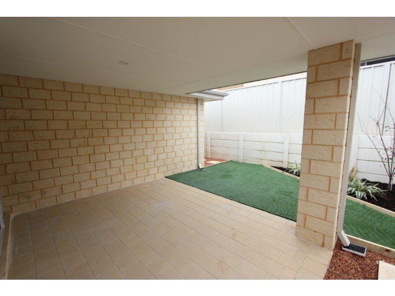 12 Isted Avenue, Hamilton Hill WA 6163