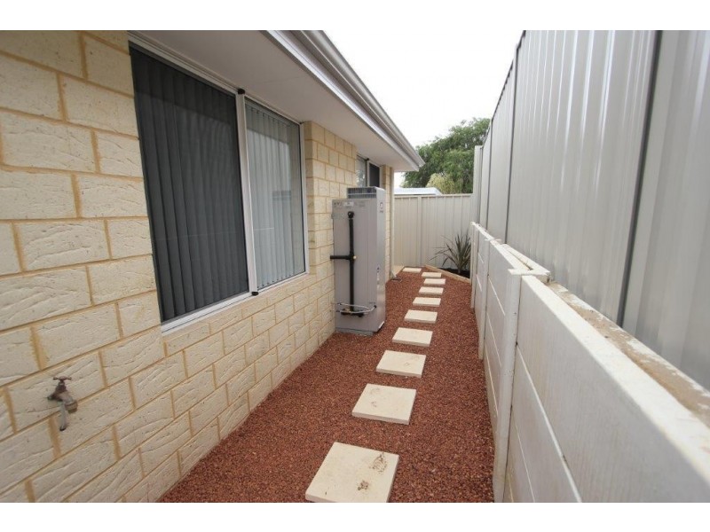 12 Isted Avenue, Hamilton Hill WA 6163