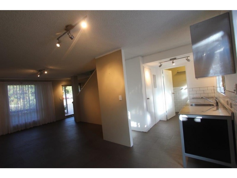 23 Cayley Street, Glendalough WA 6016