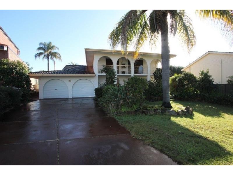 10 Duff Place, Booragoon WA 6154