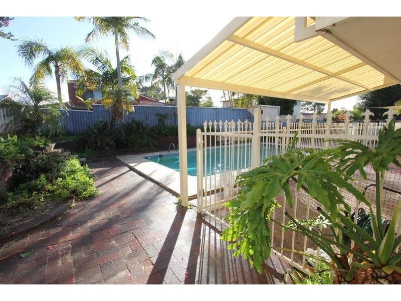 10 Duff Place, Booragoon WA 6154