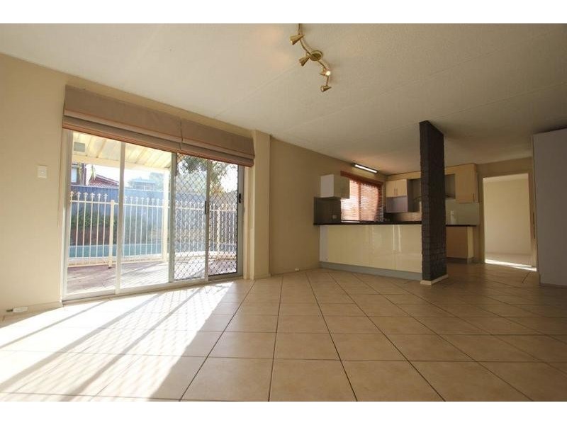 10 Duff Place, Booragoon WA 6154