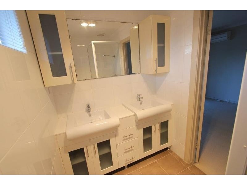 10 Duff Place, Booragoon WA 6154