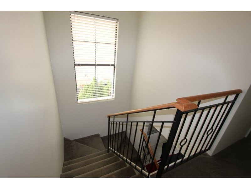 2/20 First Avenue, Kensington WA 6151