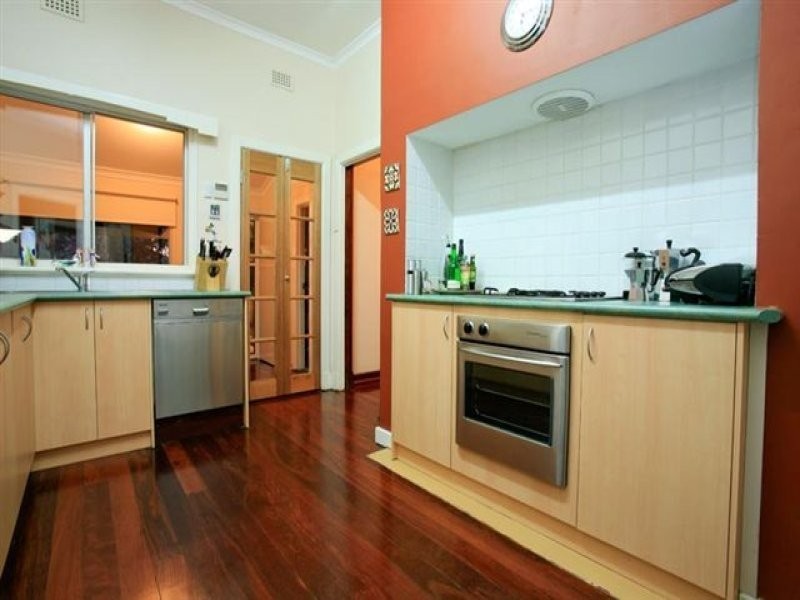 7 Salisbury Street, St James WA 6102