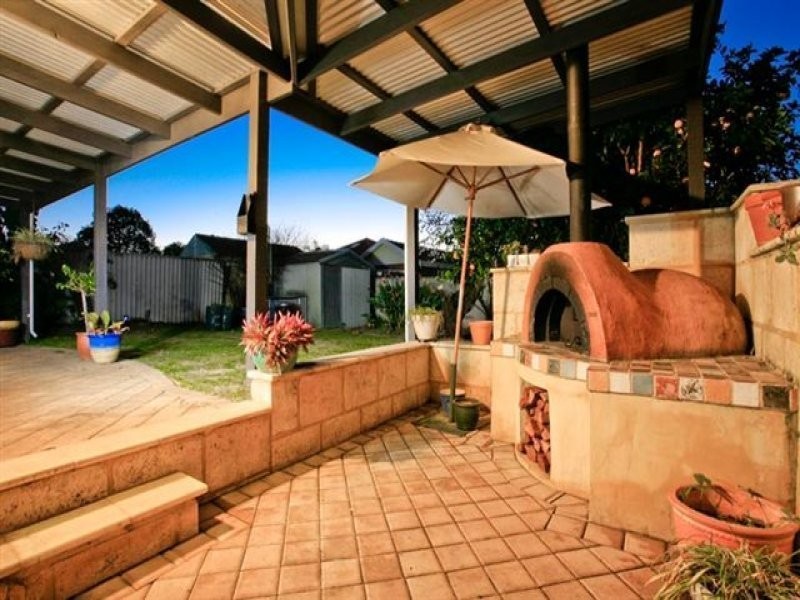 7 Salisbury Street, St James WA 6102